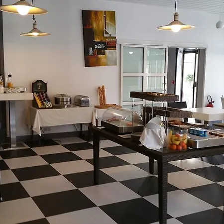 Hotel Du Lion D'or Marmande