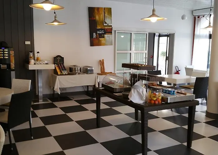 Hotel Du Lion D'or Marmande